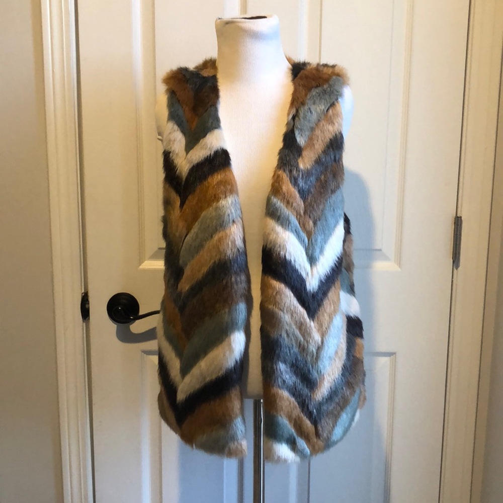 Tart Collections Vegan Fur Multi Colored Open Front Vest size Medium